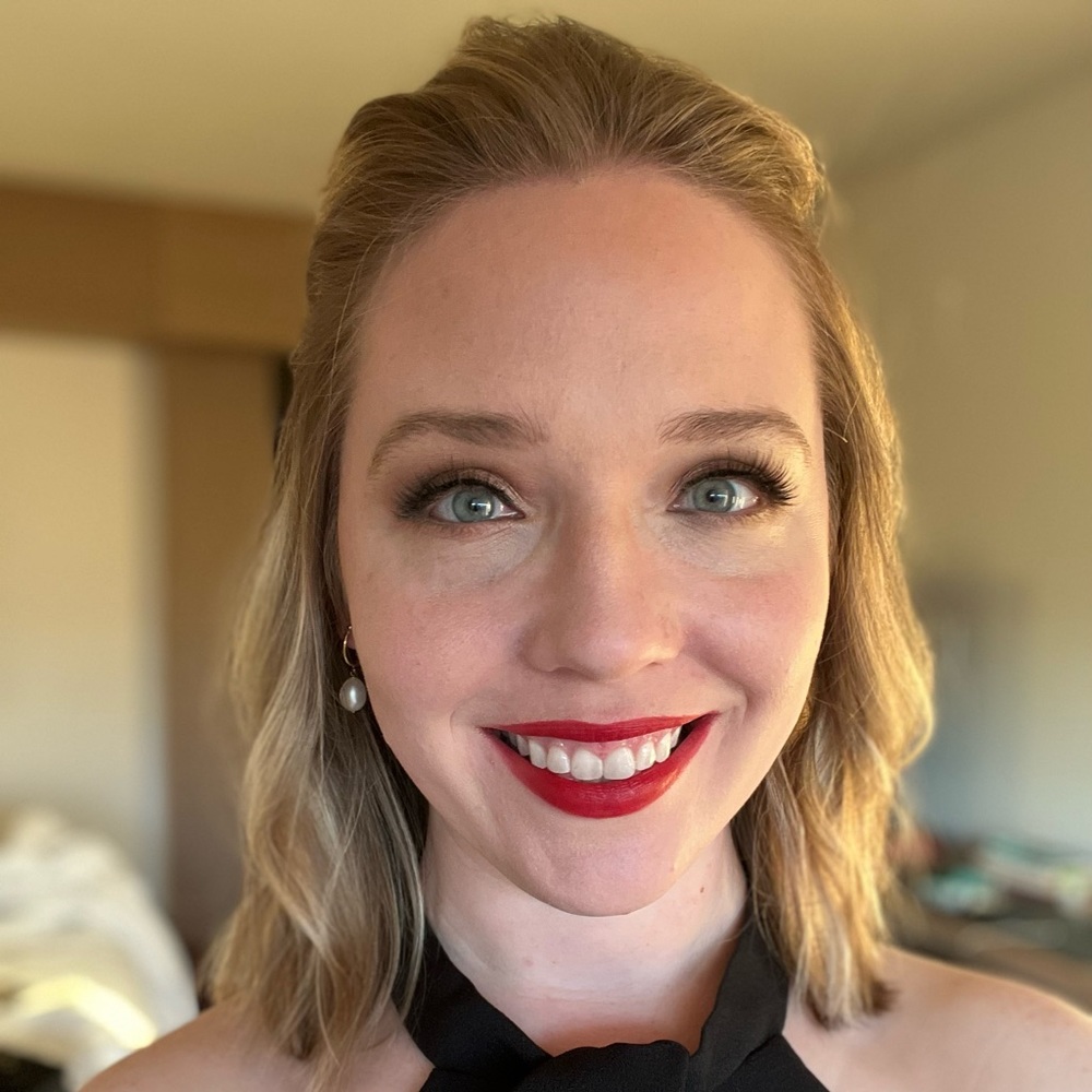 Meet your Posher, Caroline